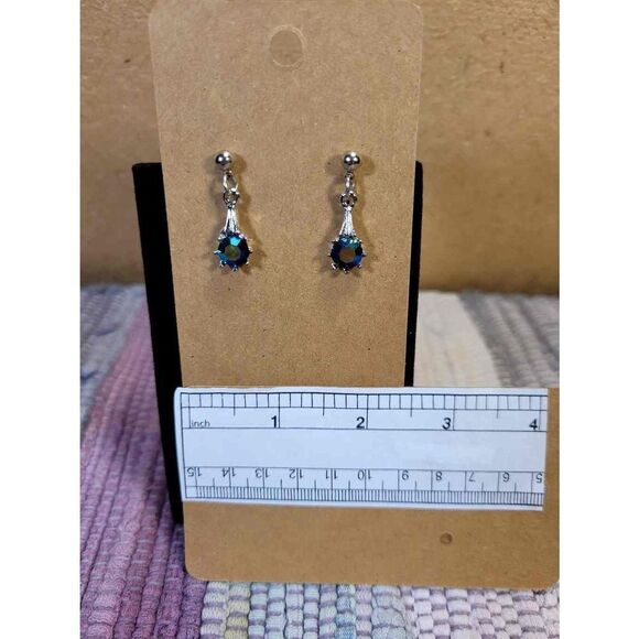 (3 for $15)~JoMa~ Silvertone Blue Australian Crystal Earrings- NWT - Picture 2 of 4